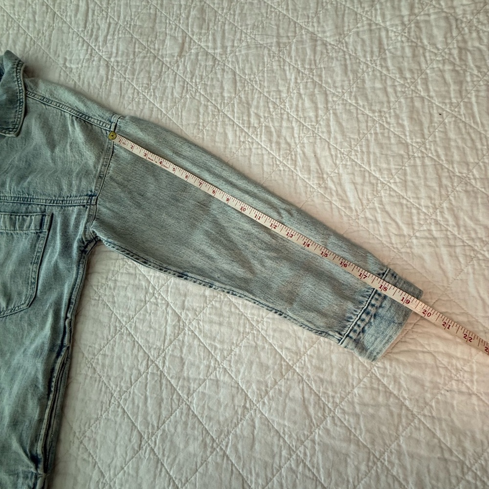 GAP Women's Faded Blue Jean Jacket - Picture 10 of 11
